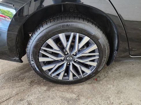 Used 2025 Nissan Altima 2.5 SV AWD/4WD image 38