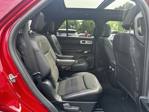 Certified 2023 Ford Explorer ST-Line w/ Class IV Trailer Tow Package AWD/4WD image 37