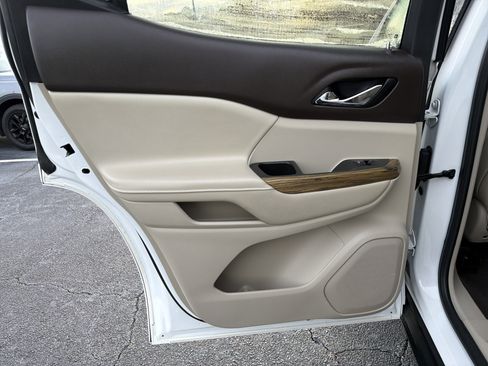 Used 2019 GMC Acadia Denali w/ Technology Package image 23