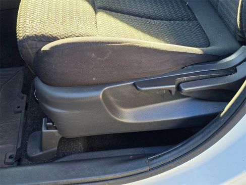 Used 2019 Mitsubishi Eclipse Cross ES image 13