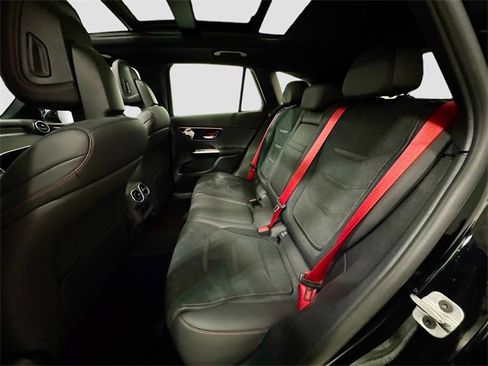 Used 2025 Mercedes-Benz GLC 43 AMG 4MATIC image 25