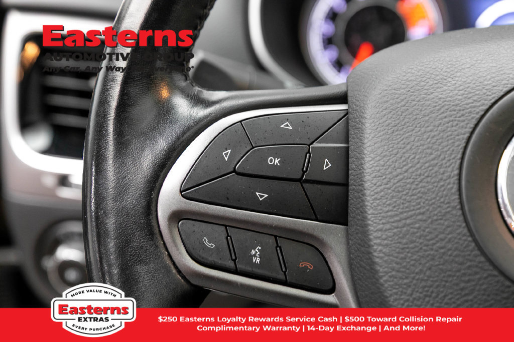 Used 2021 Jeep Cherokee Limited w/ Mopar Interior Package AWD/4WD image 17