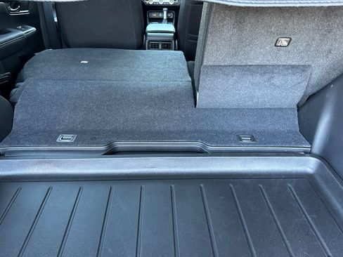 Used 2025 Honda CR-V EX image 16