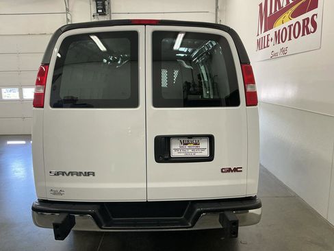 Used 2025 GMC Savana 2500 w/ Driver Convenience Package RWD image 5