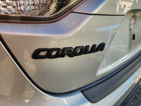 Used 2022 Toyota Corolla SE FWD image 9