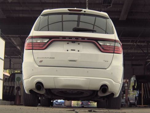 Used 2019 Dodge Durango R/T w/ Technology Group AWD/4WD image 4