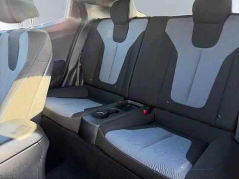 Used 2020 Hyundai Veloster 2.0 image 18