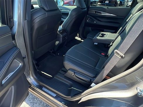 Used 2024 INFINITI QX60 Luxe w/ Performance Audio Package image 21