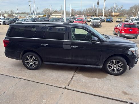 Used 2024 Ford Expedition Max Limited image 4