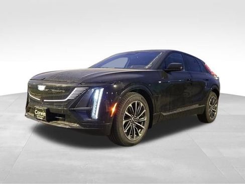 New 2026 Cadillac Lyriq Sport image 5