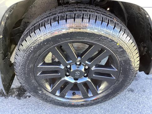 Used 2015 Toyota 4Runner Limited image 23