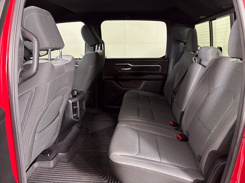Used 2025 RAM 1500 Big Horn AWD/4WD image 35