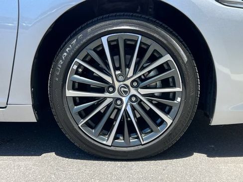 Used 2025 Lexus ES 300h w/ Premium Package FWD image 14