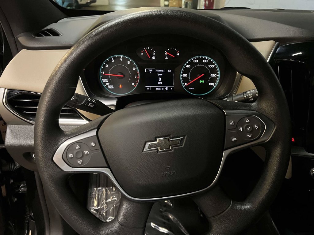Used 2023 Chevrolet Traverse LS w/ Midnight/Sport Edition FWD image 15