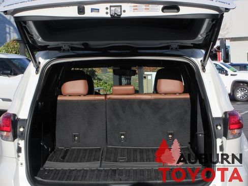 Used 2019 Toyota Highlander Limited image 7