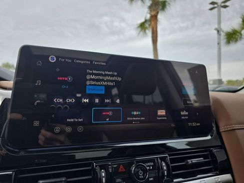 New 2026 Nissan Pathfinder Platinum image 21