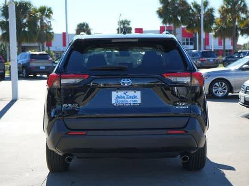 Used 2024 Toyota RAV4 LE image 5