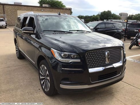 Used 2022 Lincoln Navigator L Reserve AWD/4WD image 6