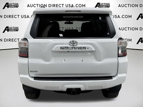 Used 2019 Toyota 4Runner SR5 AWD/4WD image 6