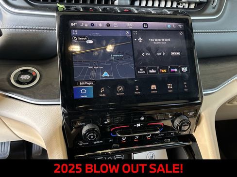 New 2025 Jeep Grand Cherokee L Limited AWD/4WD image 15