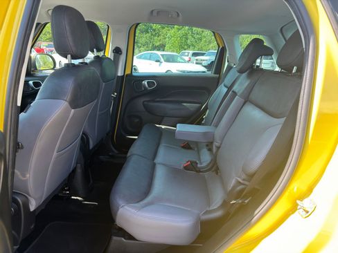 Used 2017 FIAT 500L Trekking FWD image 22