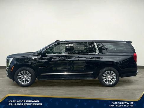 Certified 2025 GMC Yukon XL Denali AWD/4WD image 3