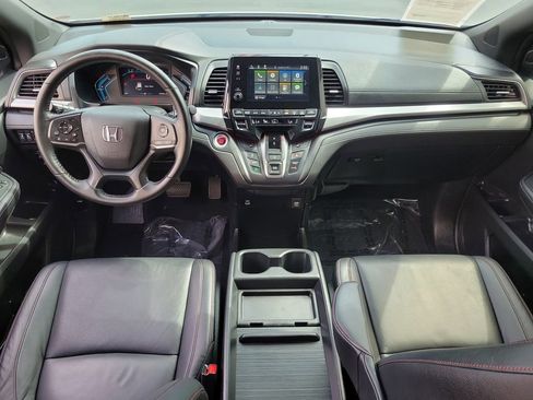 Used 2024 Honda Odyssey Sport image 14
