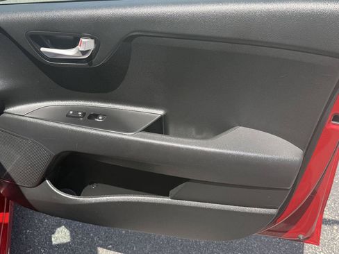 Used 2023 Kia Rio S FWD image 10