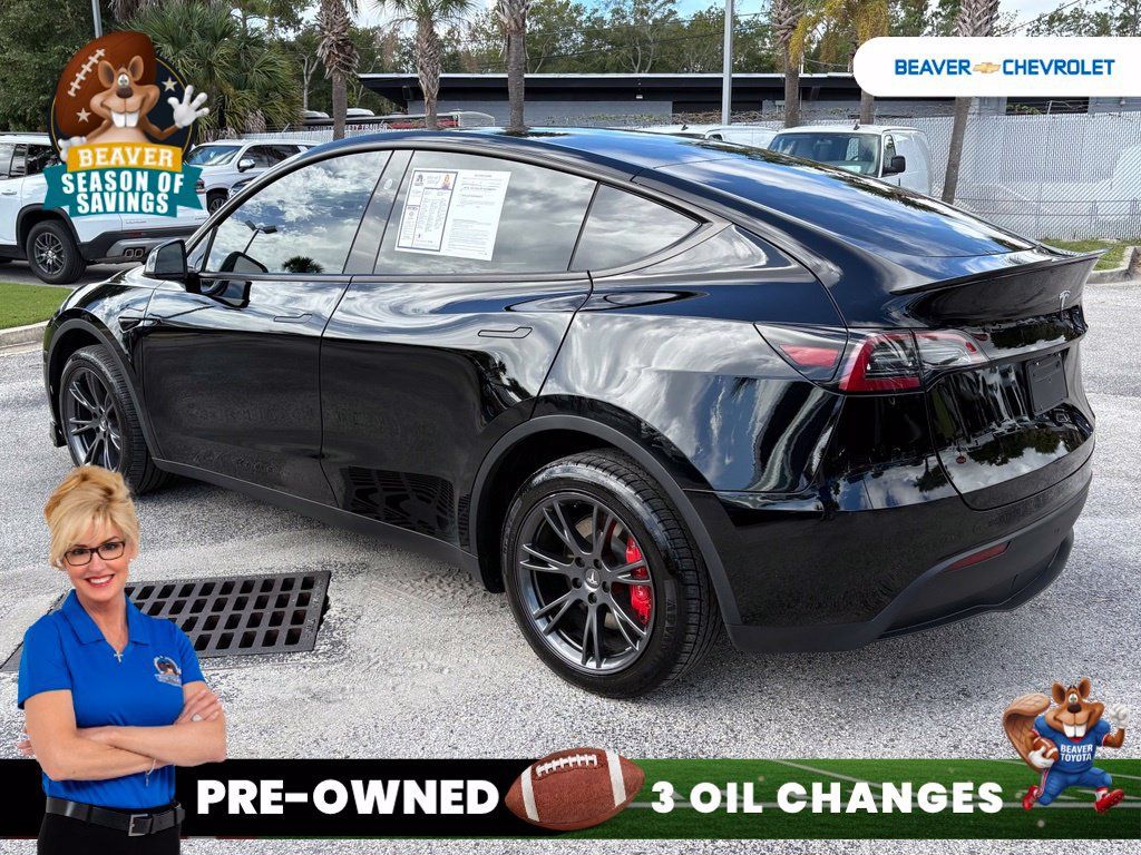 Used 2025 Tesla Model Y Long Range RWD image 5