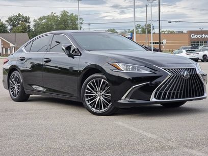 Certified 2022 Lexus ES 350 w/ Premium Package