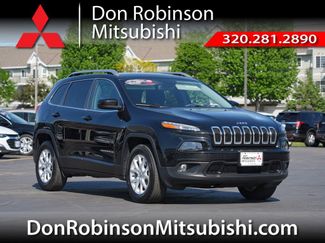 Used 2018 Jeep Cherokee Latitude w/ Safety Group AWD/4WD video 1