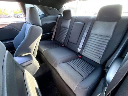 Used 2014 Dodge Challenger R/T RWD image 18