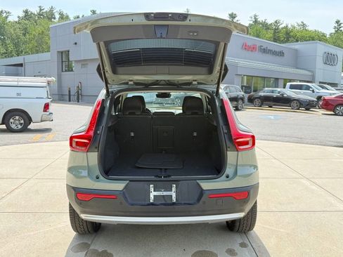 Used 2023 Volvo XC40 B5 Plus w/ Driver Assist Package AWD/4WD image 16