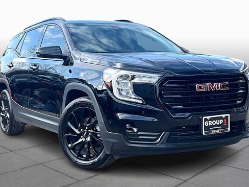 Used 2024 GMC Terrain SLT w/ Tech Package image 3