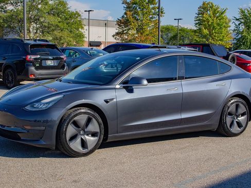 Used 2020 Tesla Model 3 Standard Range Plus RWD image 4