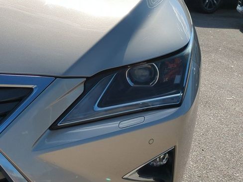 Used 2017 Lexus RX 450h AWD image 9