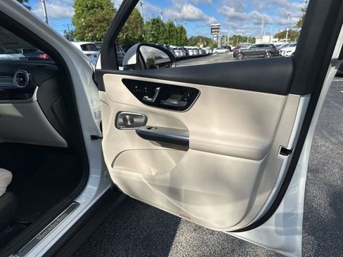 New 2026 Mercedes-Benz GLC 300 4MATIC image 34