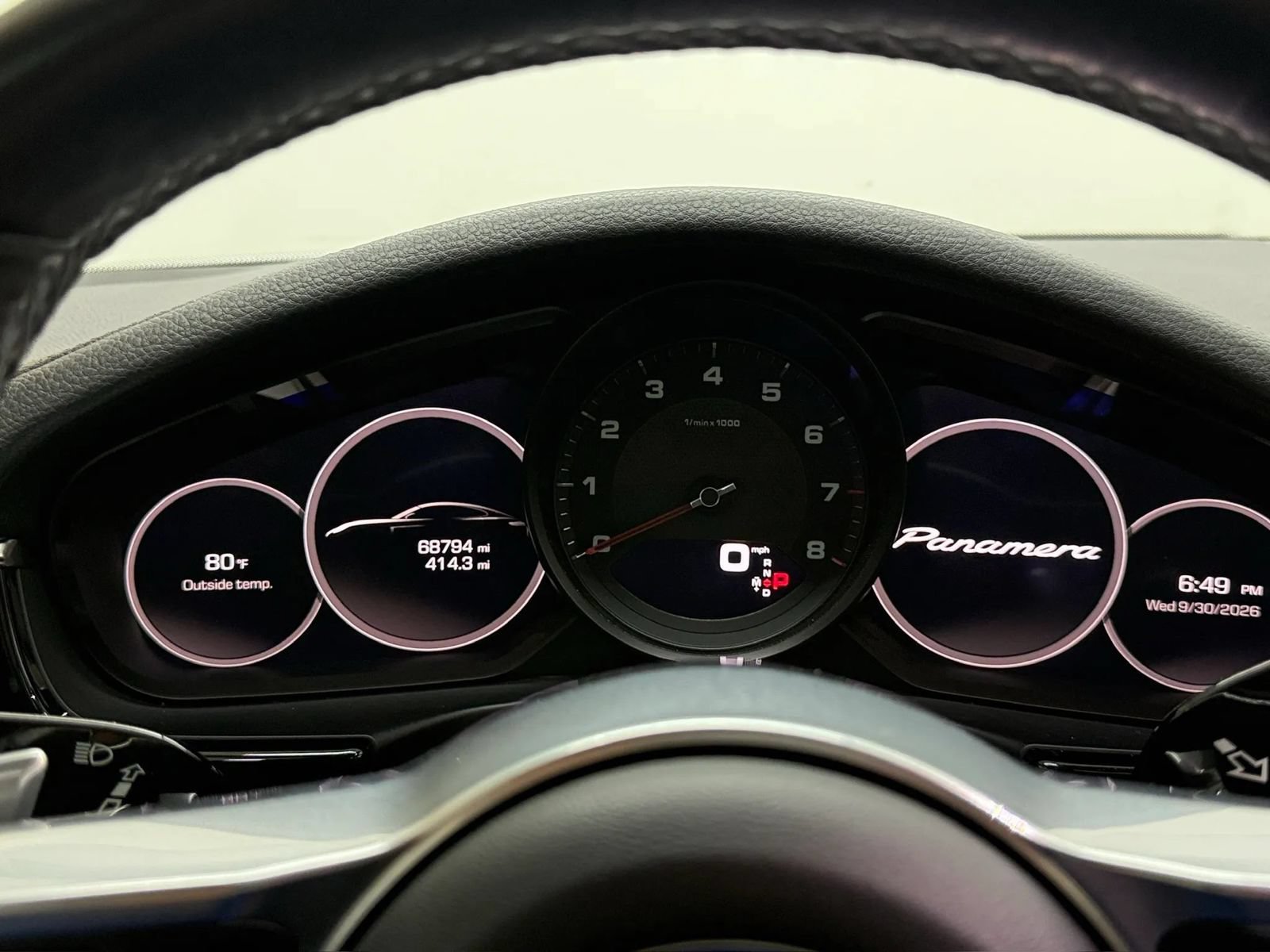 Used 2018 Porsche Panamera RWD image 36