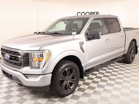 Used 2021 Ford F150 XLT w/ Equipment Group 302A High AWD/4WD image 12