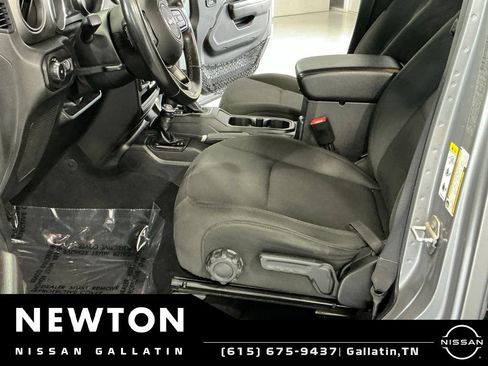 Used 2019 Jeep Wrangler Unlimited Sport S AWD/4WD image 13