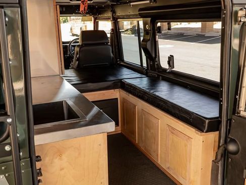 Used 1991 Land Rover Defender 110 image 50