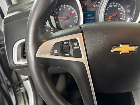 Used 2017 Chevrolet Equinox LT w/ Convenience Package image 15