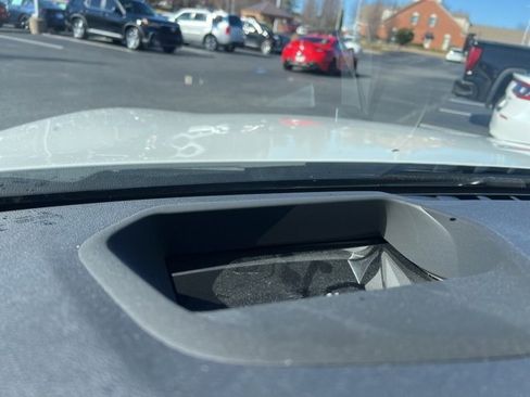 Used 2023 BMW 540i w/ M Sport Package image 29