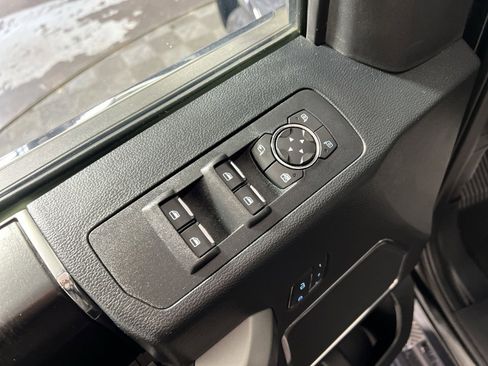 Used 2020 Ford F150 Platinum w/ Equipment Group 701A Luxury image 15