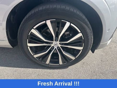 Used 2024 Volvo XC60 B5 Plus w/ Protection Package Premier image 9