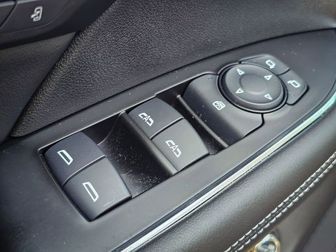 Certified 2023 Buick Envision Essence AWD/4WD image 9