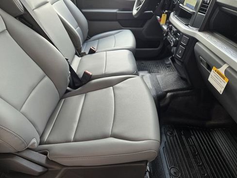 New 2026 Ford F550 4x4 Crew Cab image 11