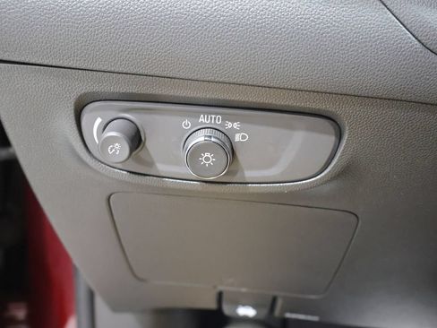 Used 2024 Buick Encore GX Preferred AWD/4WD image 32