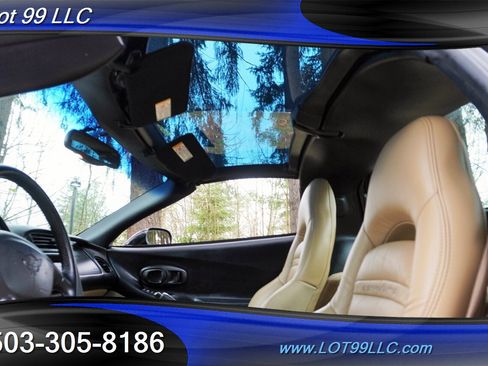 Used 2004 Chevrolet Corvette Coupe w/ Preferred Equipment Group image 13