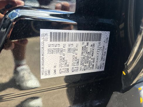 Used 2026 Nissan Rogue SL FWD image 32